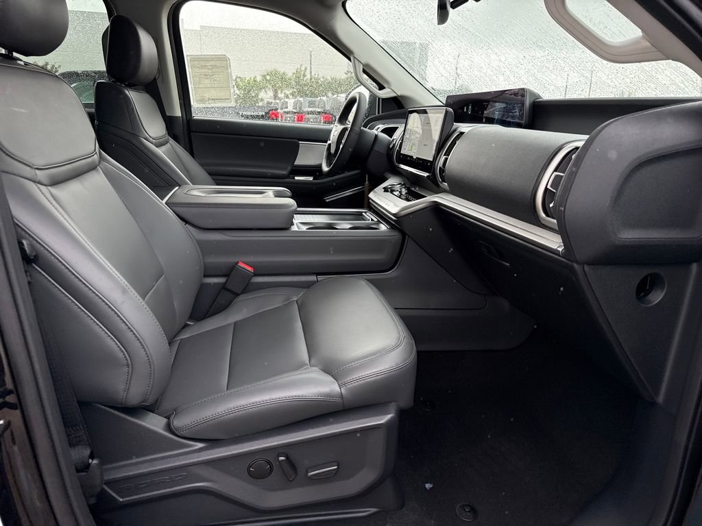 New 2026 Ford Expedition Max Active image 23