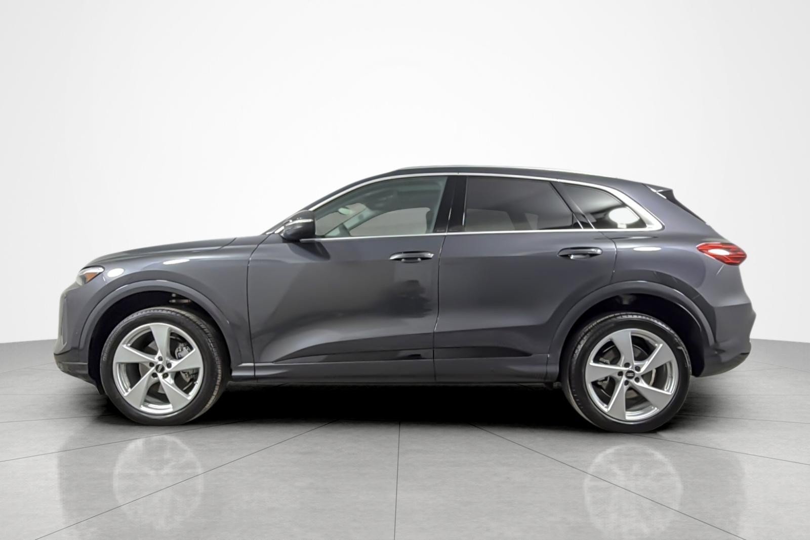 Used 2025 Audi Q5 Premium Plus w/ Premium Plus AWD/4WD video 2