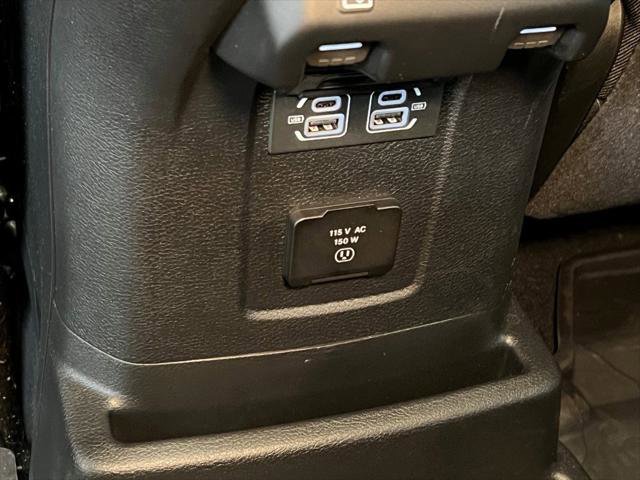 Certified 2024 Jeep Wrangler Sahara w/ Technology Group image 22