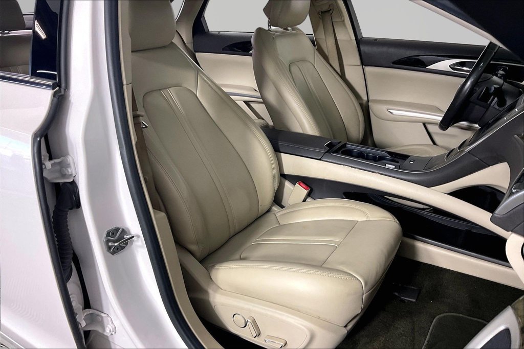 Used 2016 Lincoln MKZ w/ Equipment Group 200A Select FWD image 25