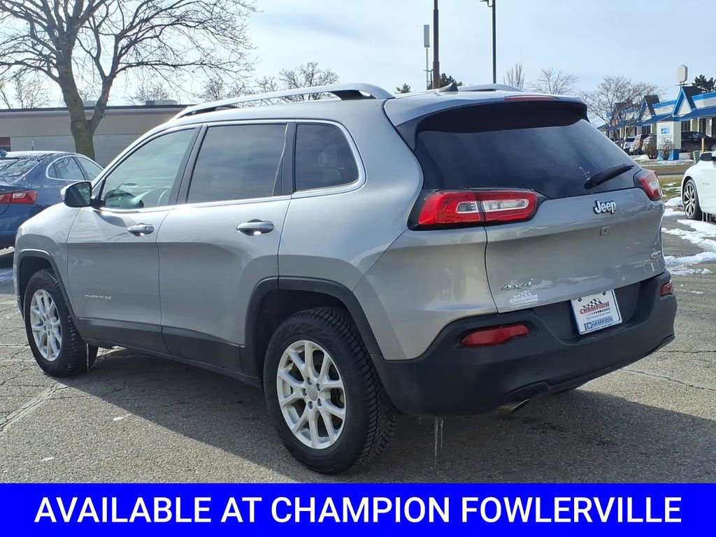Used 2016 Jeep Cherokee Latitude w/ Cold Weather Group image 4