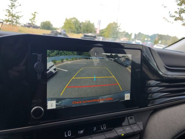 Used 2025 Toyota Camry LE FWD image 32
