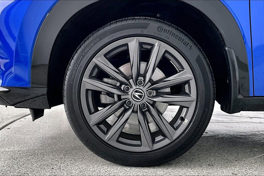 Certified 2025 Acura ADX A-Spec image 11