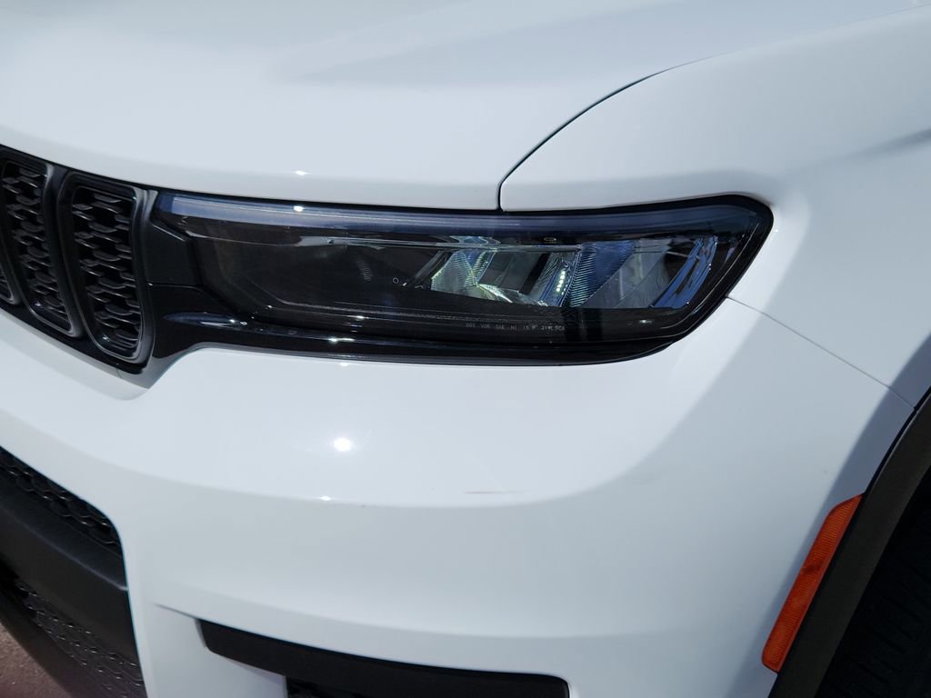 New 2025 Jeep Grand Cherokee L Laredo AWD/4WD image 9