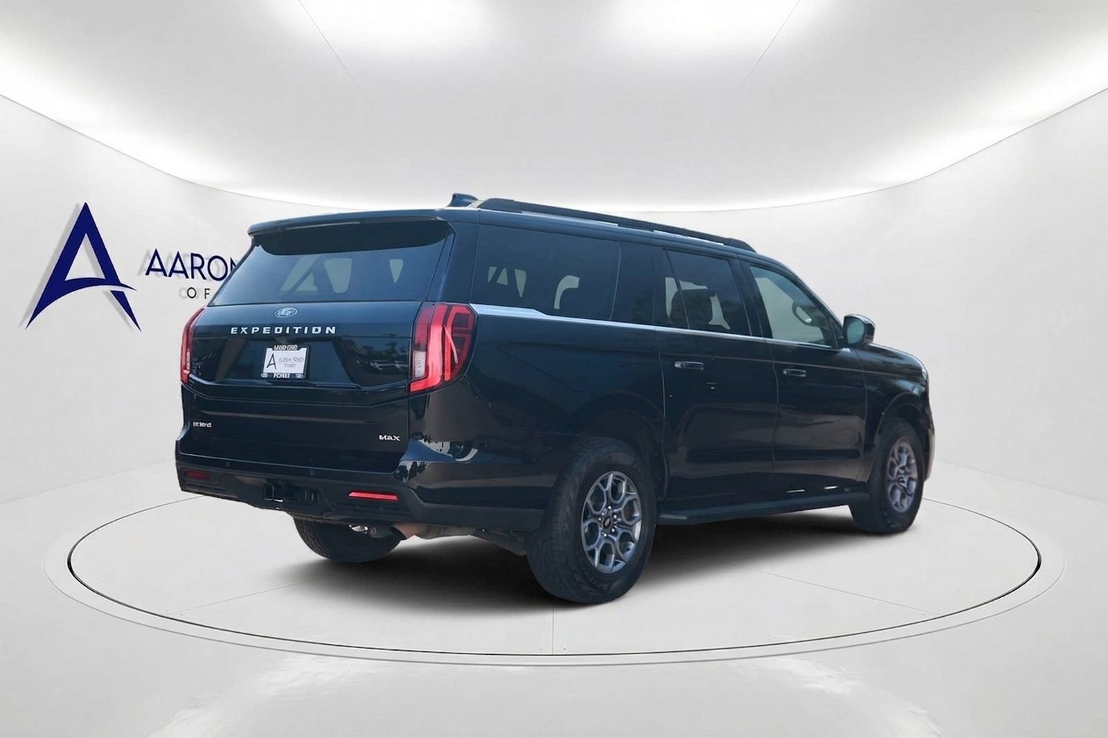 Used 2025 Ford Expedition Max Active AWD/4WD image 4