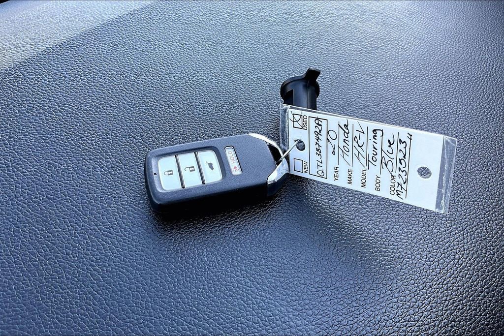 Used 2020 Honda HR-V Touring image 11
