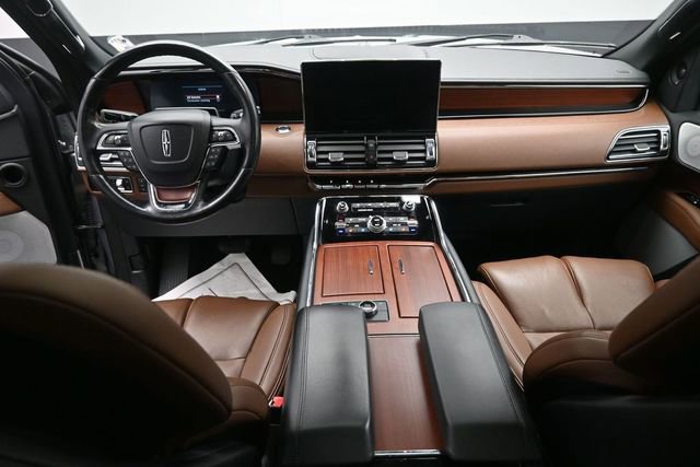 Certified 2023 Lincoln Navigator Reserve AWD/4WD image 23
