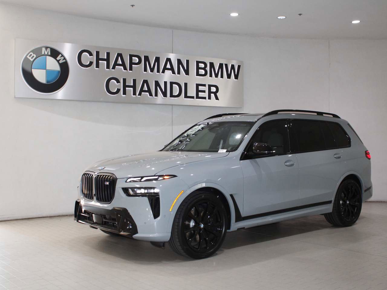 New 2026 BMW X7 M60i image 1
