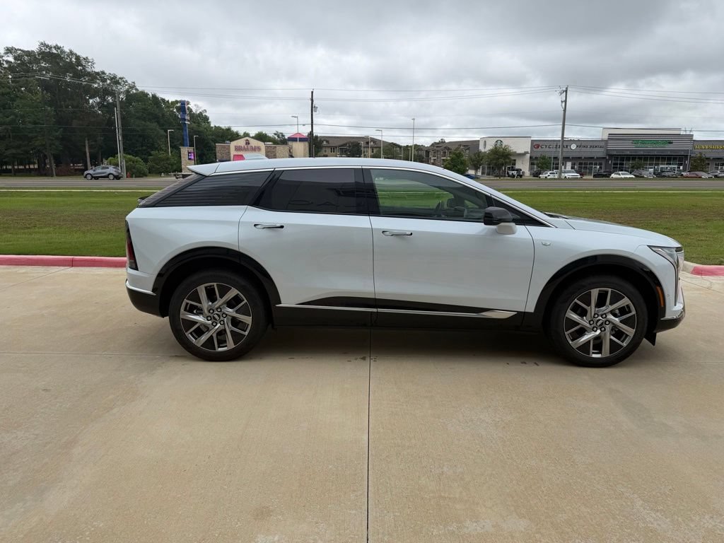 New 2026 Cadillac Optiq Luxury 1 AWD/4WD image 7