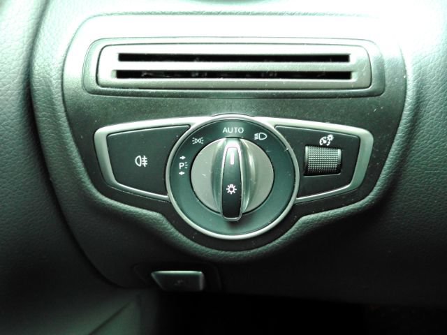 Used 2022 Mercedes-Benz C 300 Coupe image 31