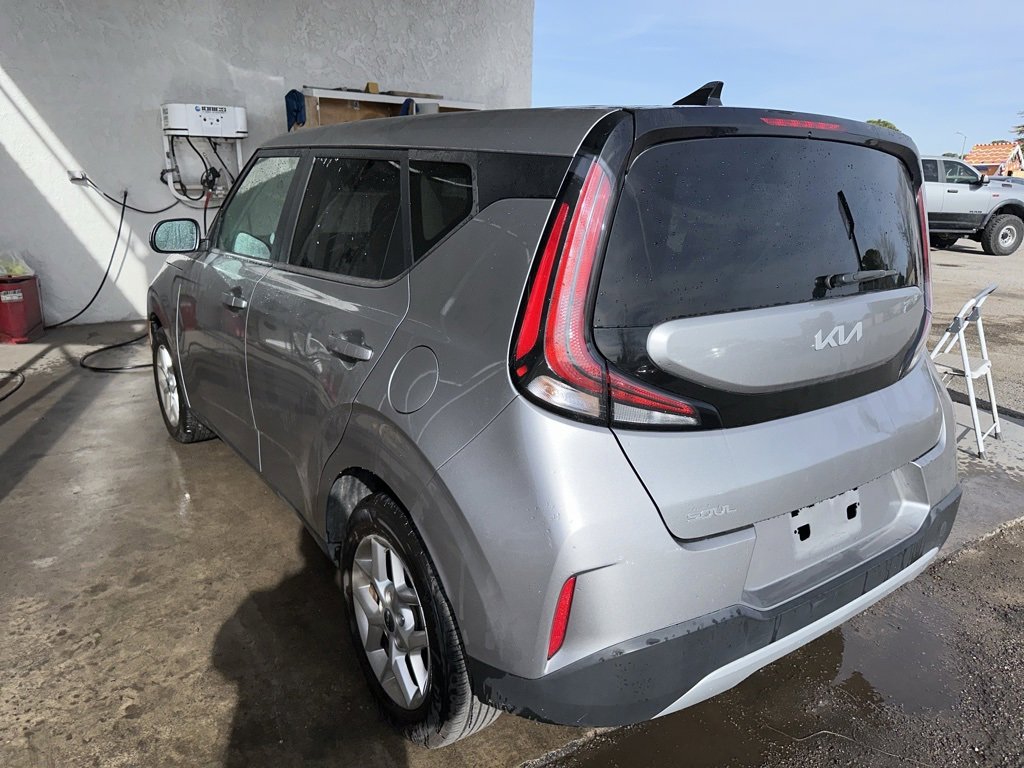 Used 2023 Kia Soul LX w/ Option Group 015 image 3