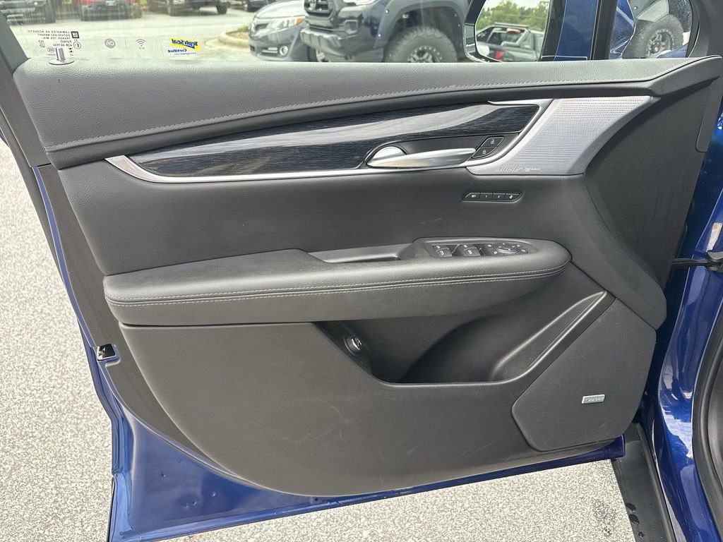 Certified 2024 Cadillac XT5 Premium Luxury w/ LPO, Floor Liner Package image 26