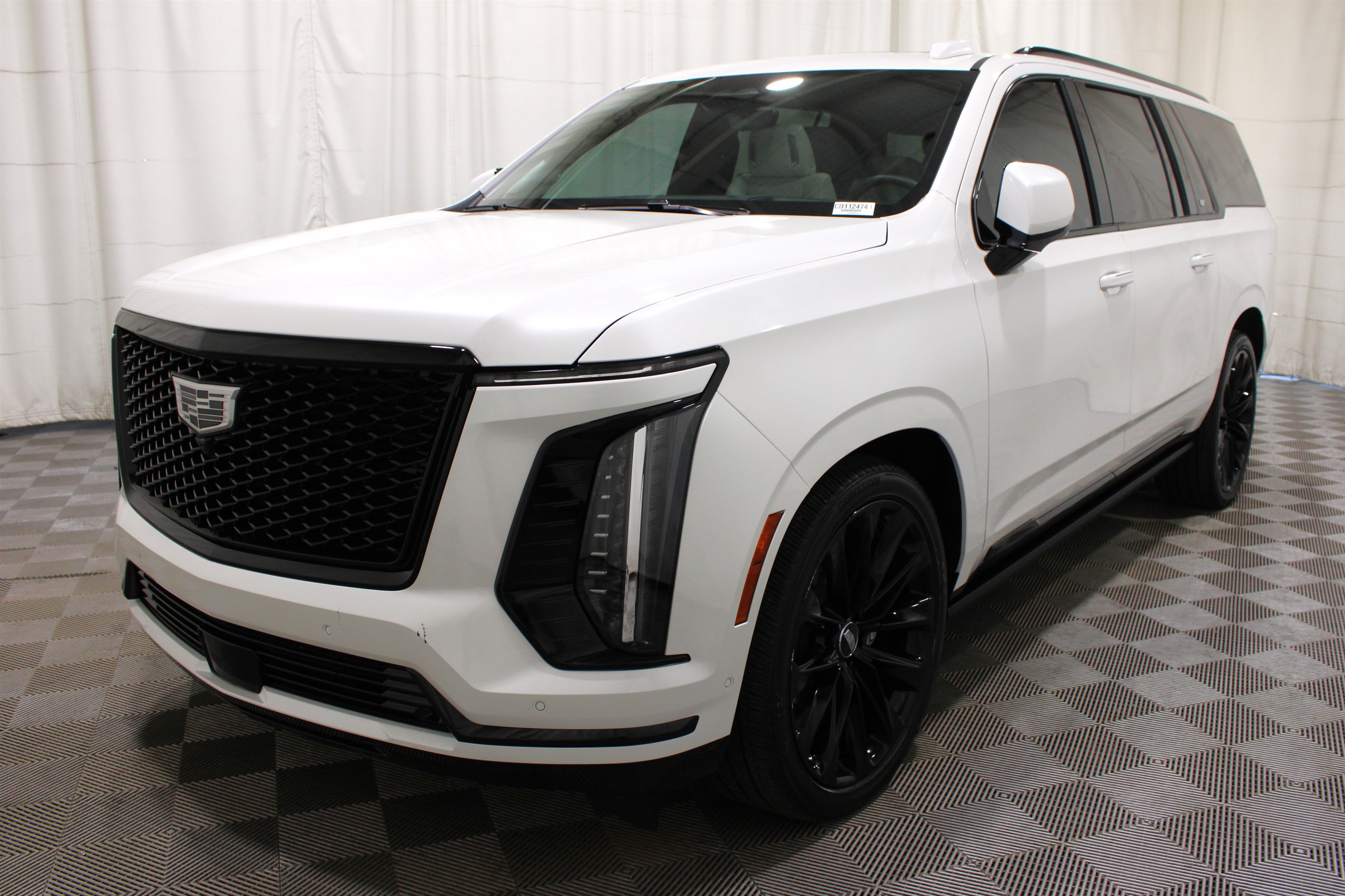 Certified 2025 Cadillac Escalade ESV Sport Platinum w/ LPO, ONYX Package AWD/4WD image 42