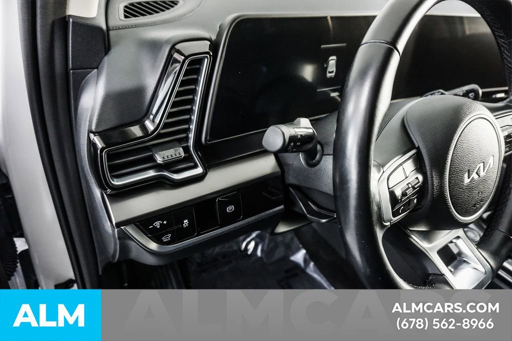 Used 2025 Kia Sportage EX w/ Premium Package FWD image 35