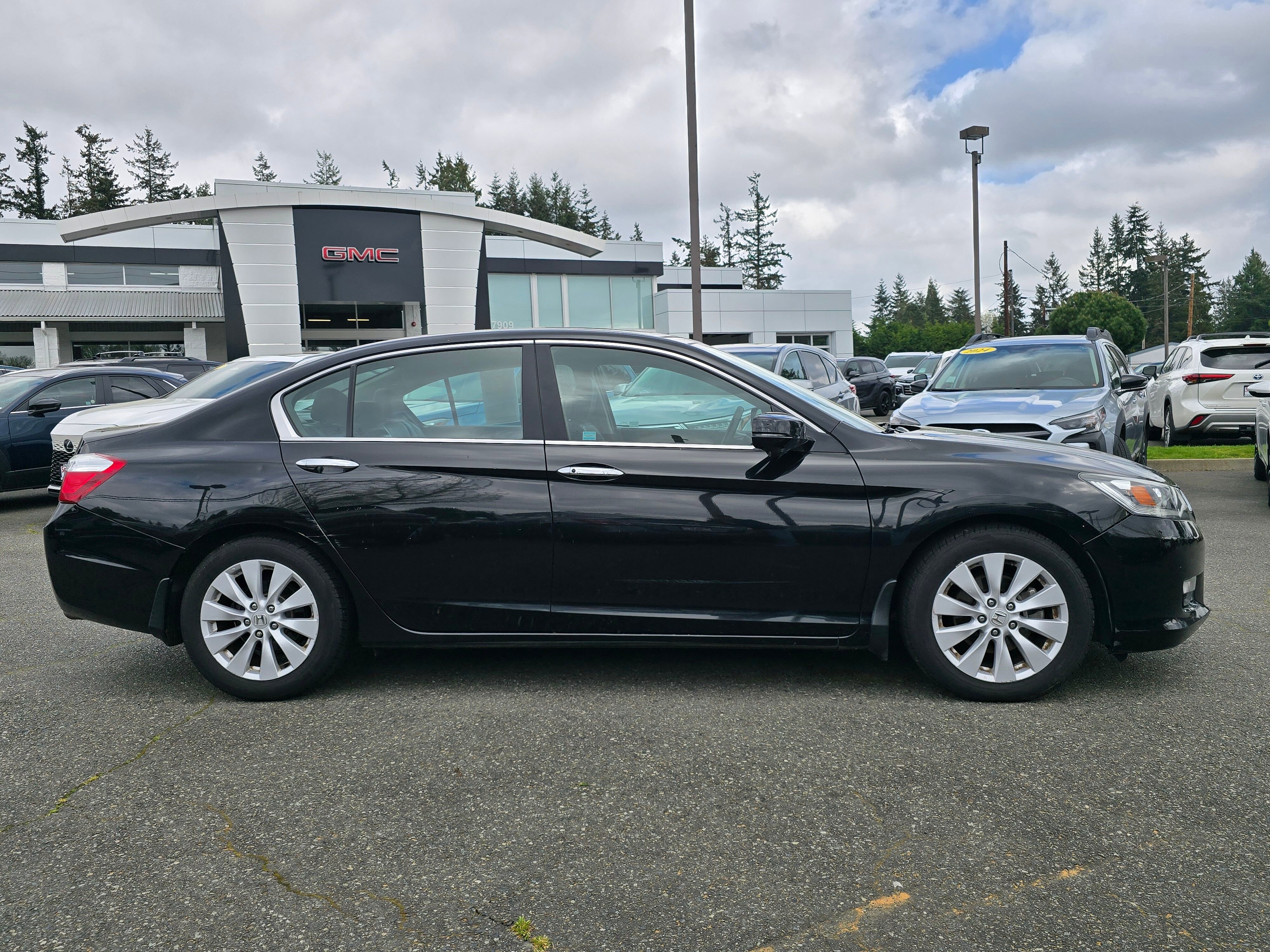 Used 2015 Honda Accord EX-L image 8