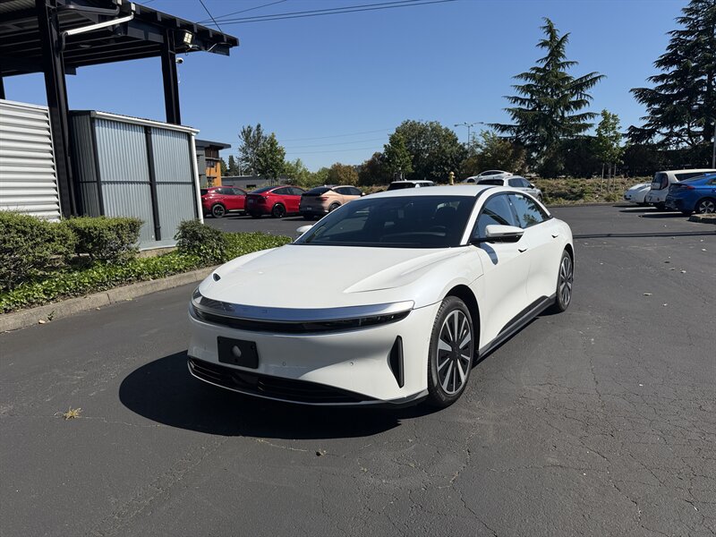 Used 2025 Lucid Air Touring AWD/4WD image 2