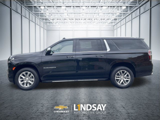 Used 2023 Chevrolet Suburban Premier AWD/4WD image 5
