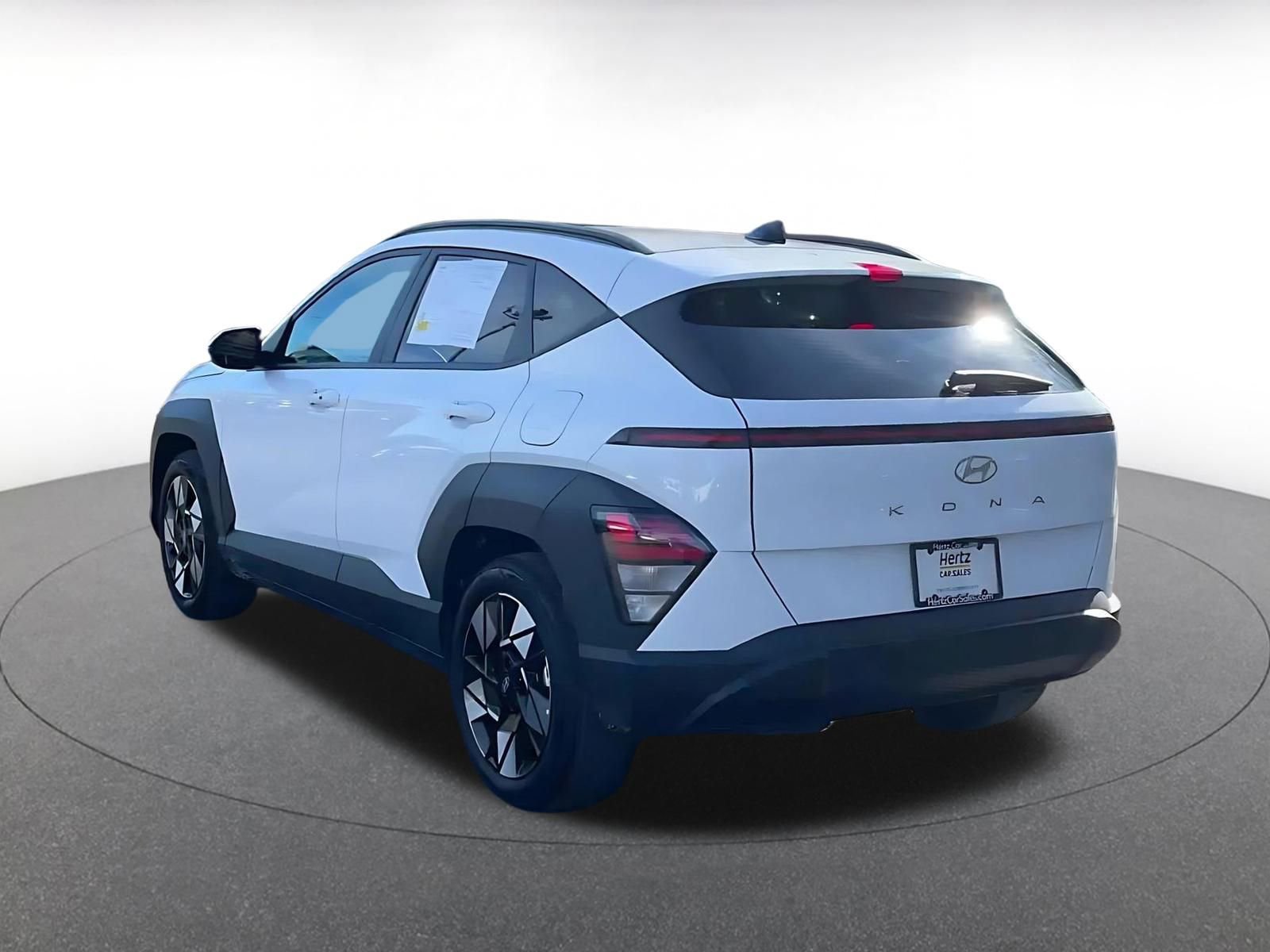 Used 2025 Hyundai Kona SEL image 11