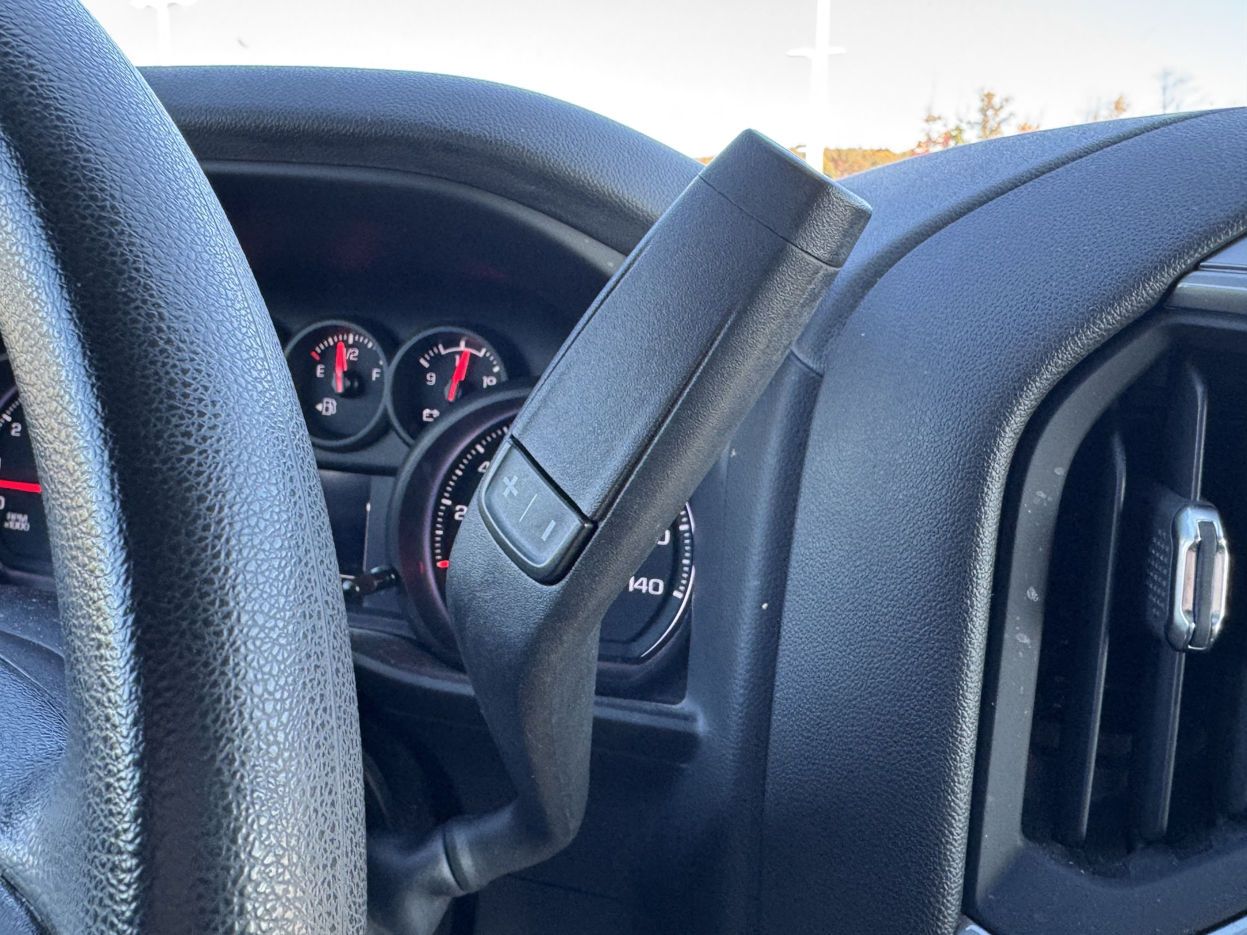 Used 2020 Chevrolet Silverado 1500 Custom w/ Custom Value Package AWD/4WD image 26
