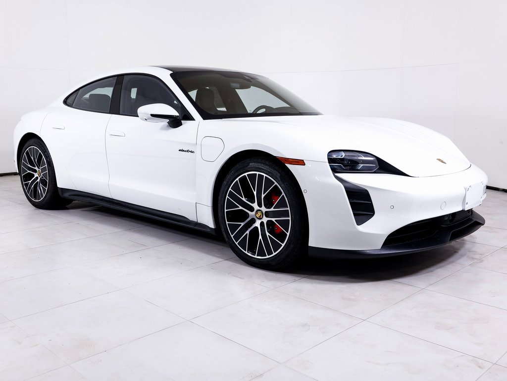 Certified 2024 Porsche Taycan GTS image 28