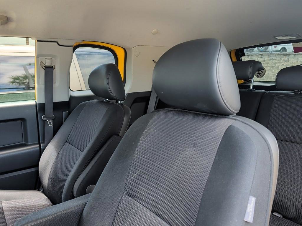 Used 2007 Toyota FJ Cruiser 4WD image 4