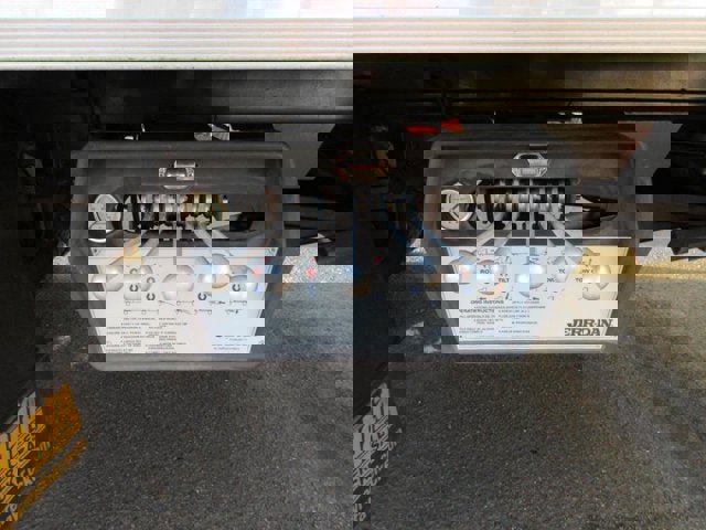 Used 2016 Ford F550 4x4 Regular Cab Super Duty image 54