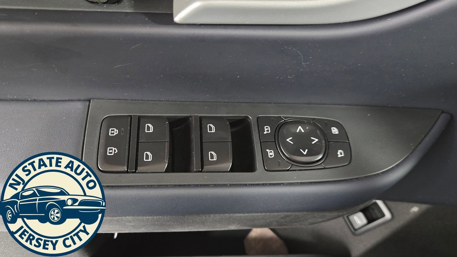 Used 2023 Fisker Ocean One image 21