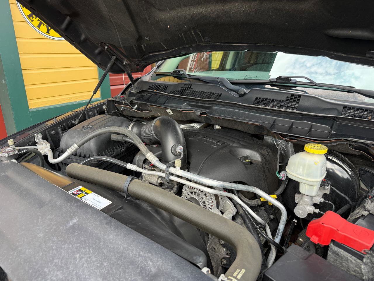 Used 2017 RAM 1500 Express AWD/4WD image 19