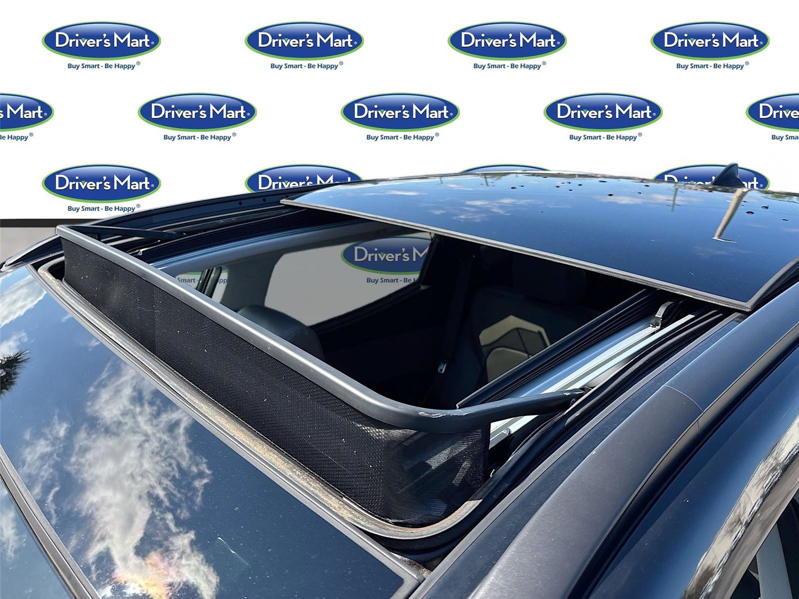 Used 2016 Hyundai Santa Fe Sport 2.0T w/ Option Group 05 AWD/4WD image 24