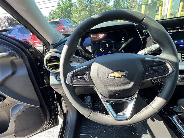 New 2026 Chevrolet Trax LT w/ Driver Confidence Package FWD image 12