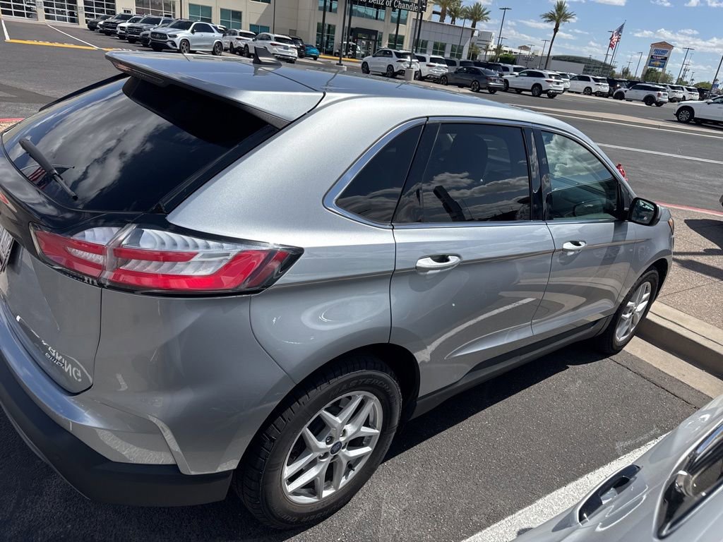 Used 2021 Ford Edge SEL w/ Convenience Package AWD/4WD image 5