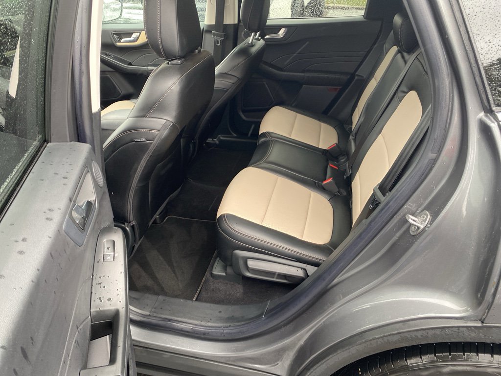 Used 2022 Ford Escape Titanium w/ Titanium Elite Package image 11