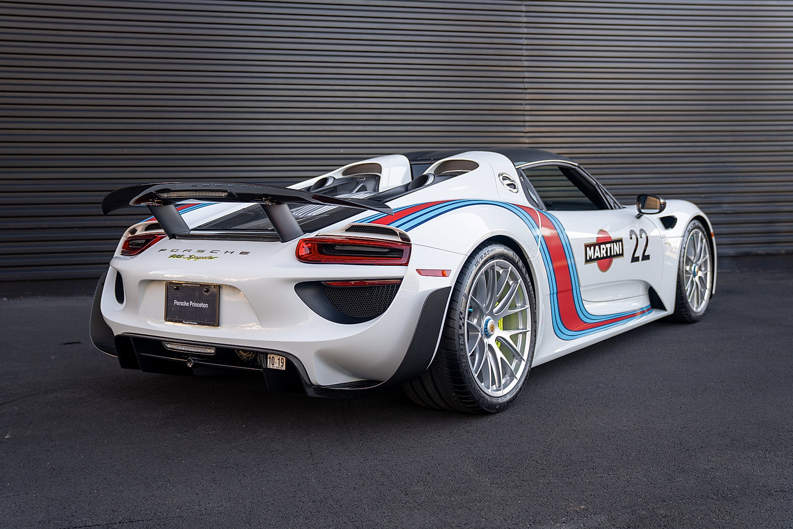 Used 2015 Porsche 918 Spyder Base w/Weissach Package image 31