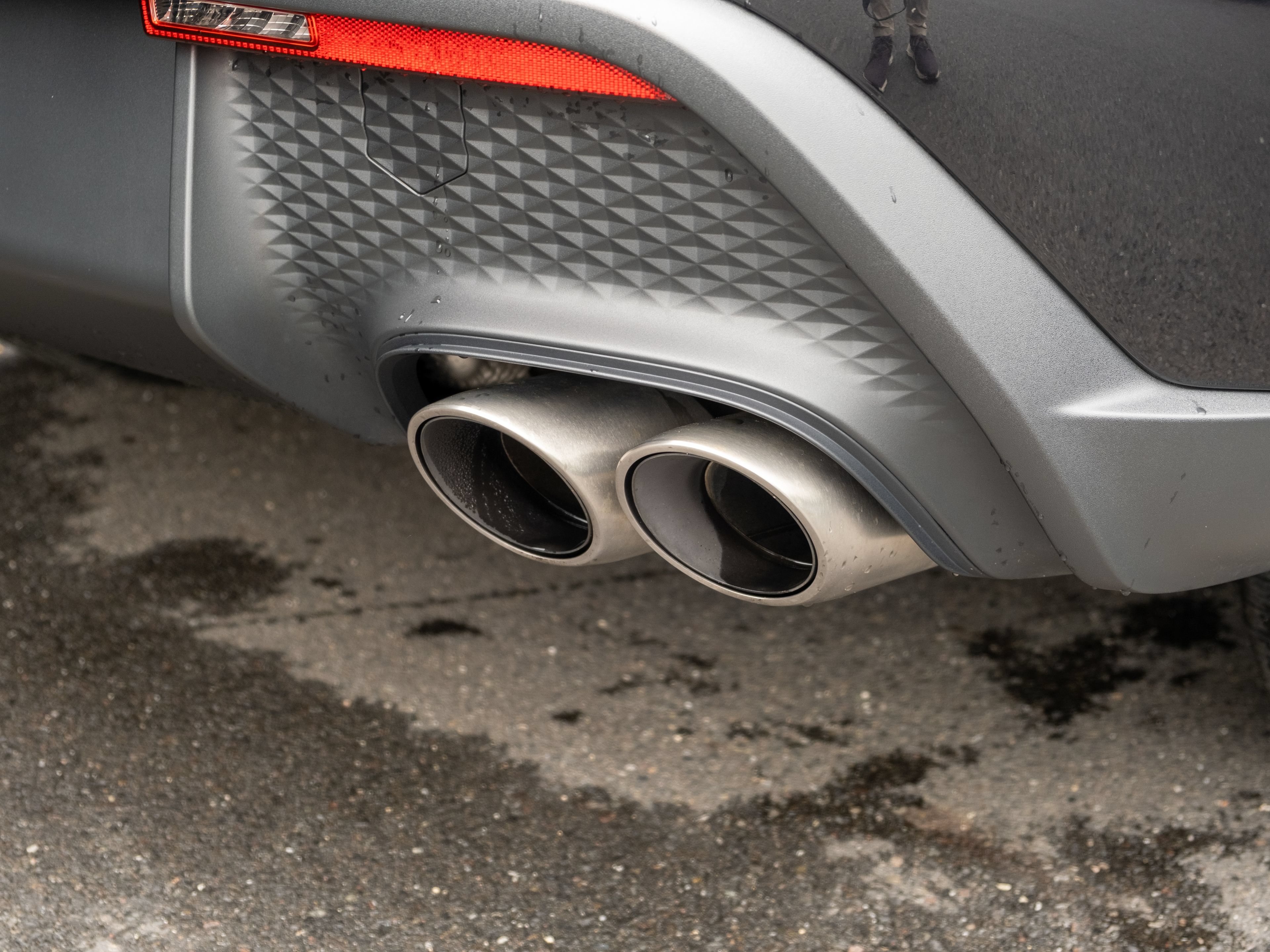 Certified 2025 Porsche Macan S AWD/4WD image 23