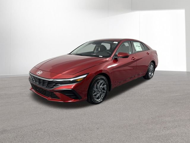 Used 2025 Hyundai Elantra Blue FWD image 11