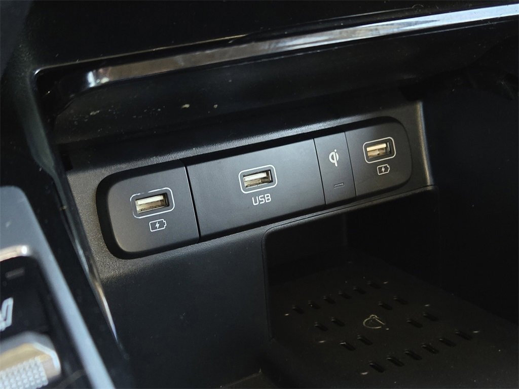 Used 2023 Kia Sorento SX image 24