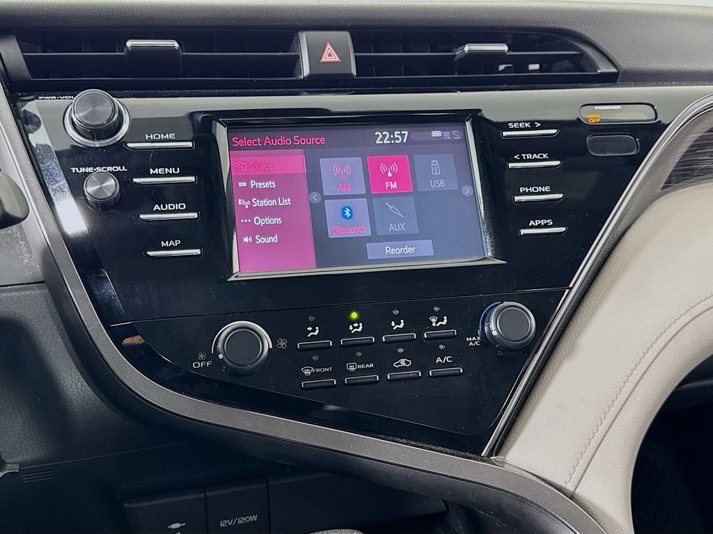 Used 2019 Toyota Camry LE FWD image 10
