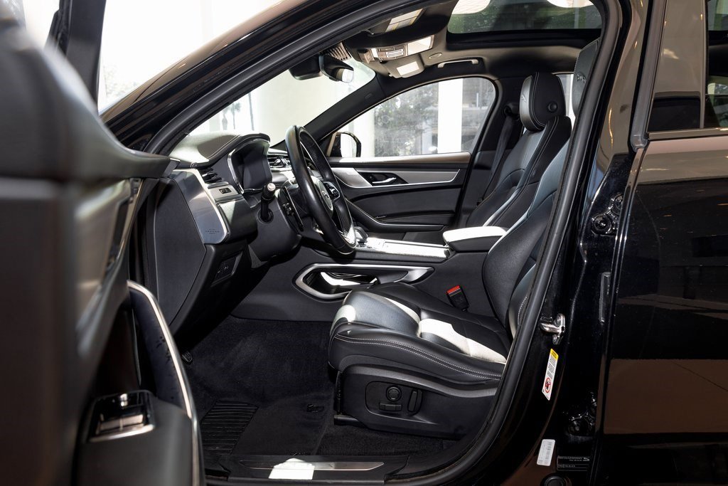 Used 2025 Jaguar F-PACE R-Dynamic S image 26