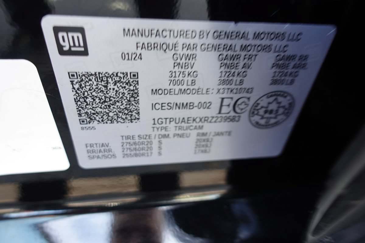 Used 2024 GMC Sierra 1500 Pro w/ Graphite Edition AWD/4WD image 12