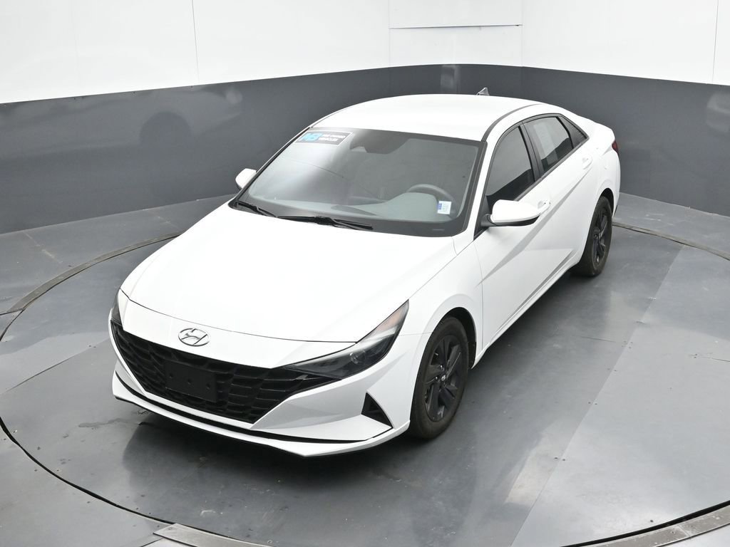 Used 2023 Hyundai Elantra SEL FWD image 46