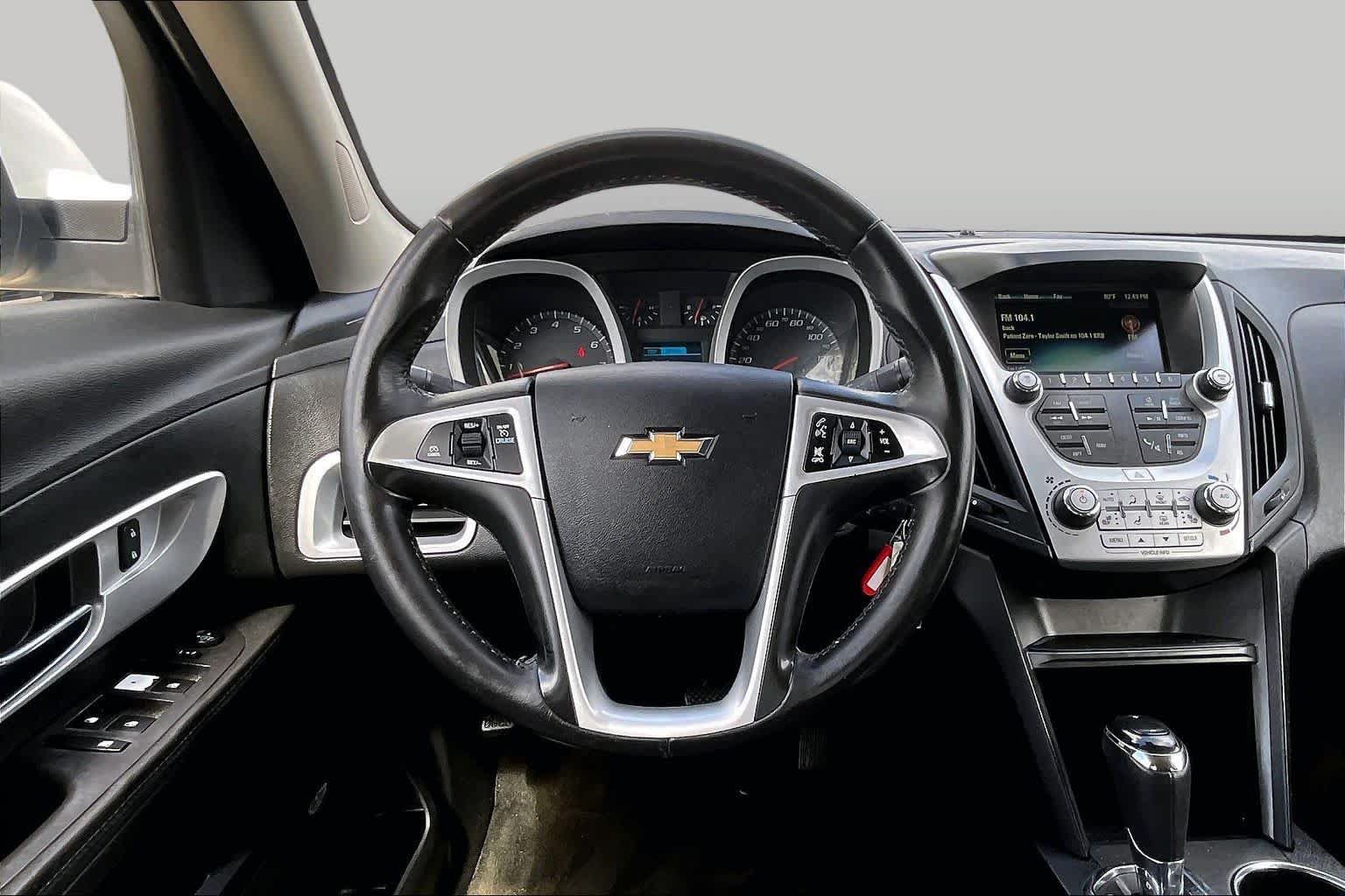 Used 2017 Chevrolet Equinox LT w/ Convenience Package AWD/4WD image 6