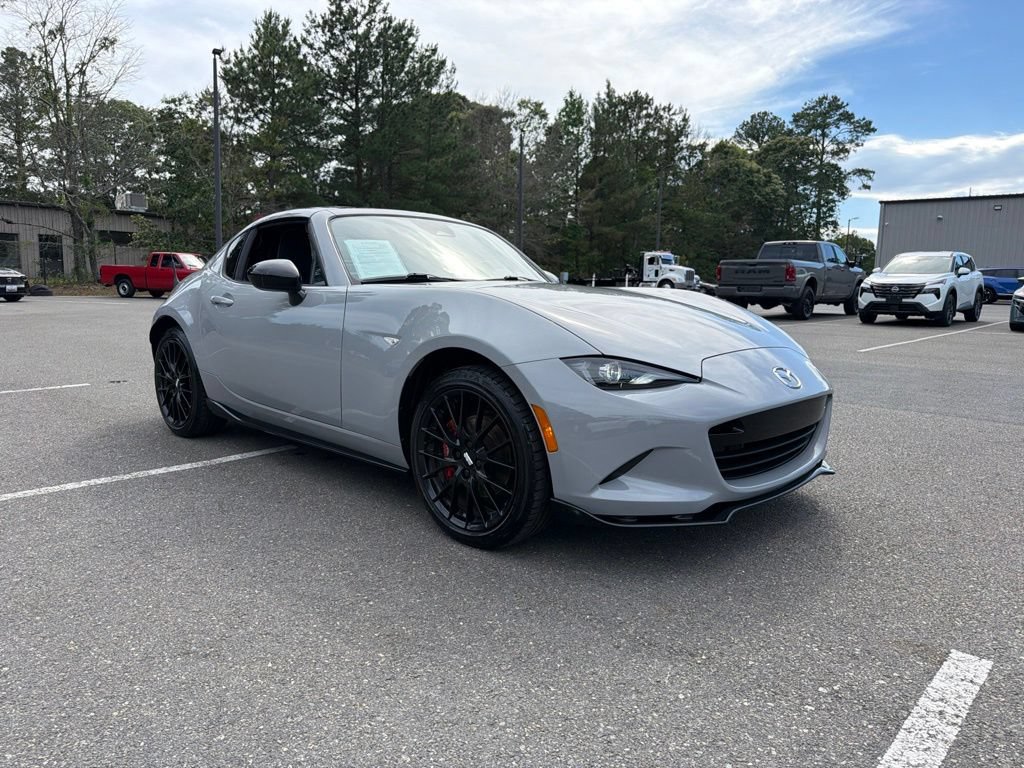 Used 2025 MAZDA MX-5 Miata RF Club w/ Weather Package RWD image 4