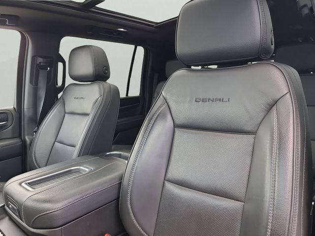 Used 2024 GMC Yukon XL Denali AWD/4WD image 20