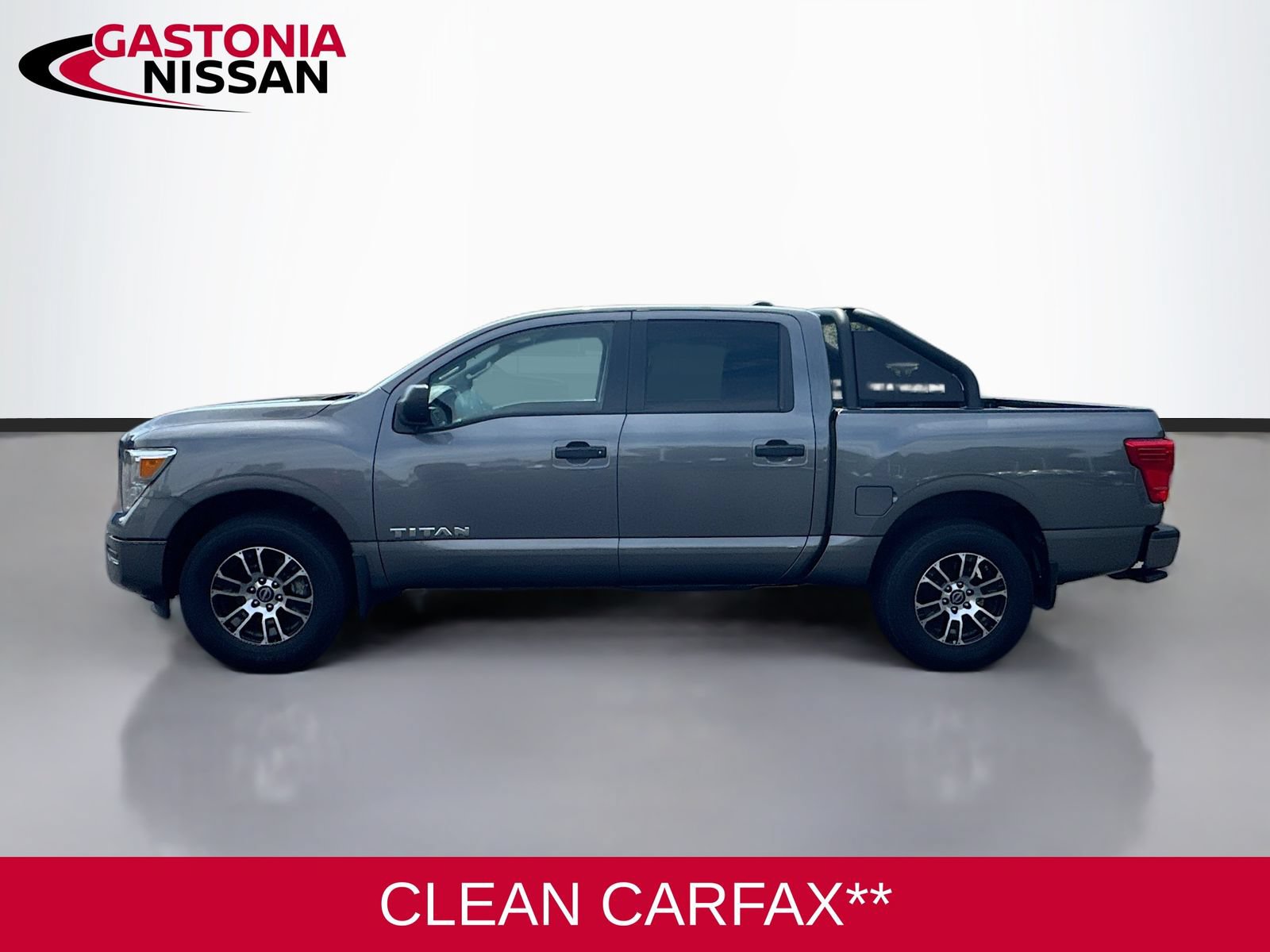 Used 2024 Nissan Titan SV w/ Accessory Utility Package AWD/4WD image 5