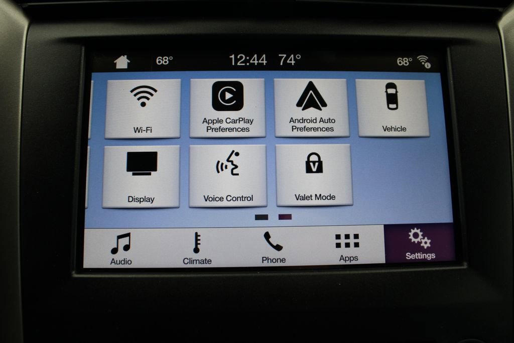 Used 2017 Ford Fusion SE FWD image 33