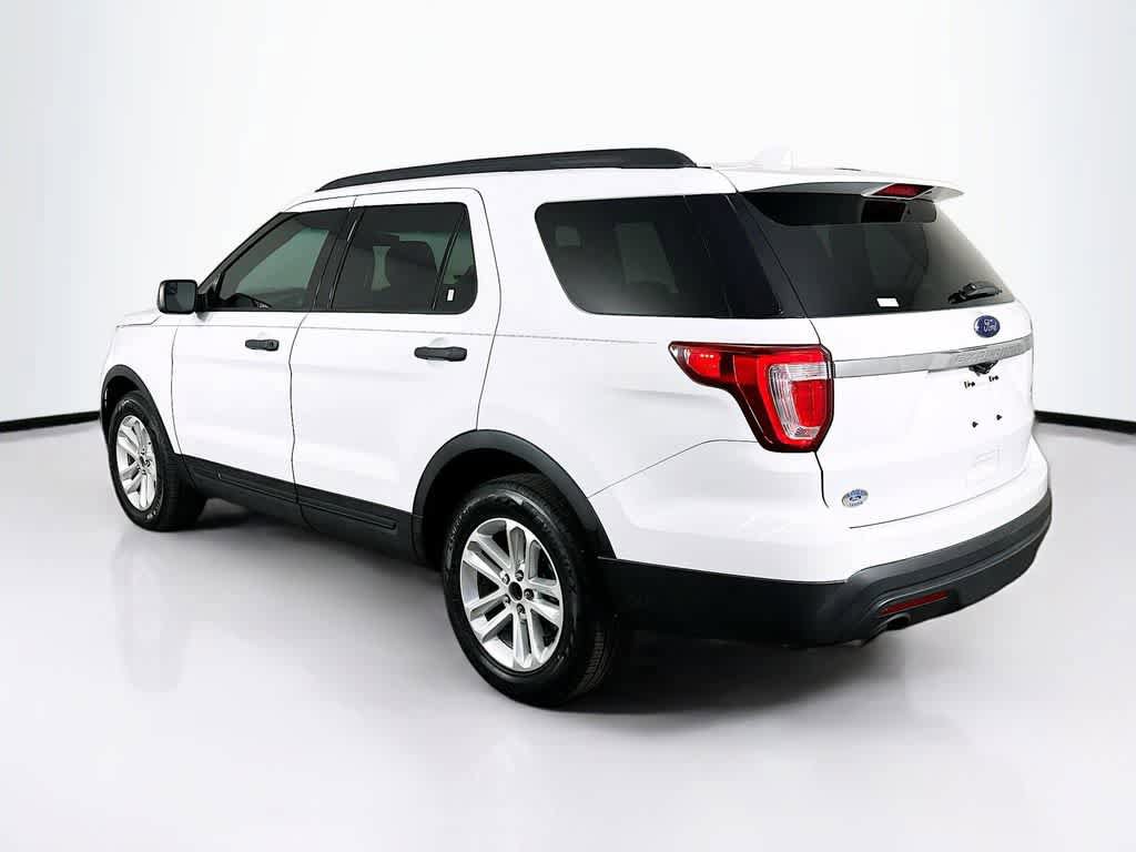 Used 2017 Ford Explorer FWD image 4
