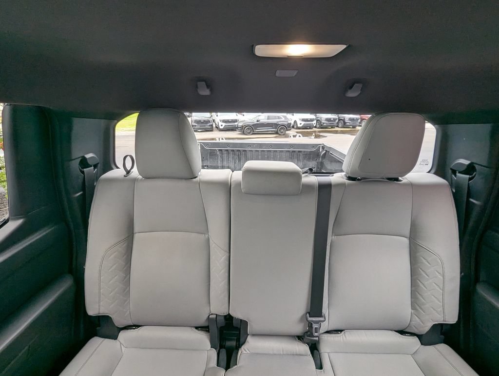 Used 2025 Toyota Tacoma SR5 RWD image 27