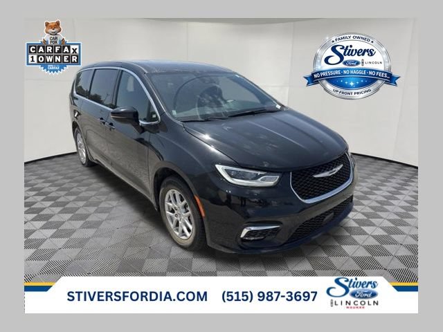 Used 2025 Chrysler Pacifica Select FWD 360° Tour