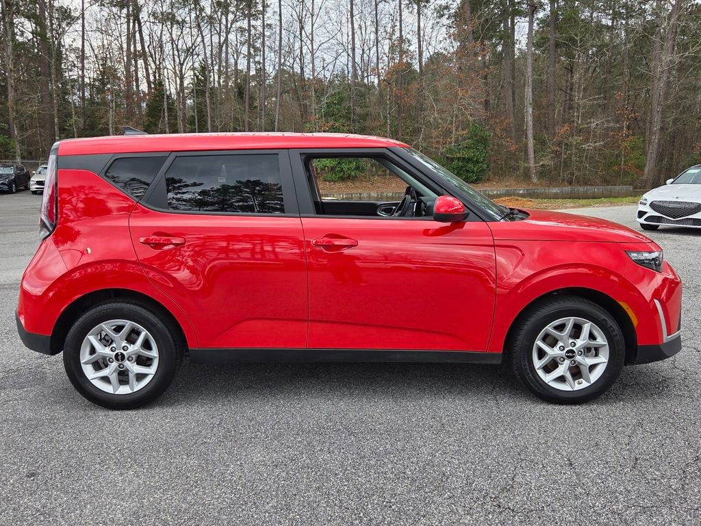 Used 2025 Kia Soul LX w/ LX Technology Package image 13