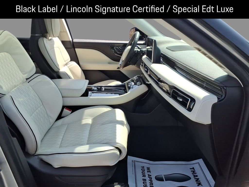 Certified 2024 Lincoln Aviator Black Label image 13